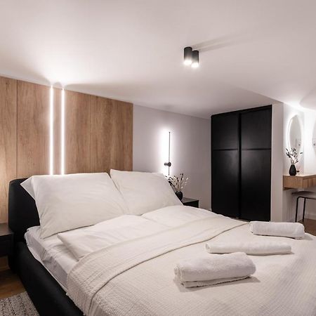 E56 - Grand Boulevard Heritage Residence - Best Location By Bqa 부다페스트 외부 사진